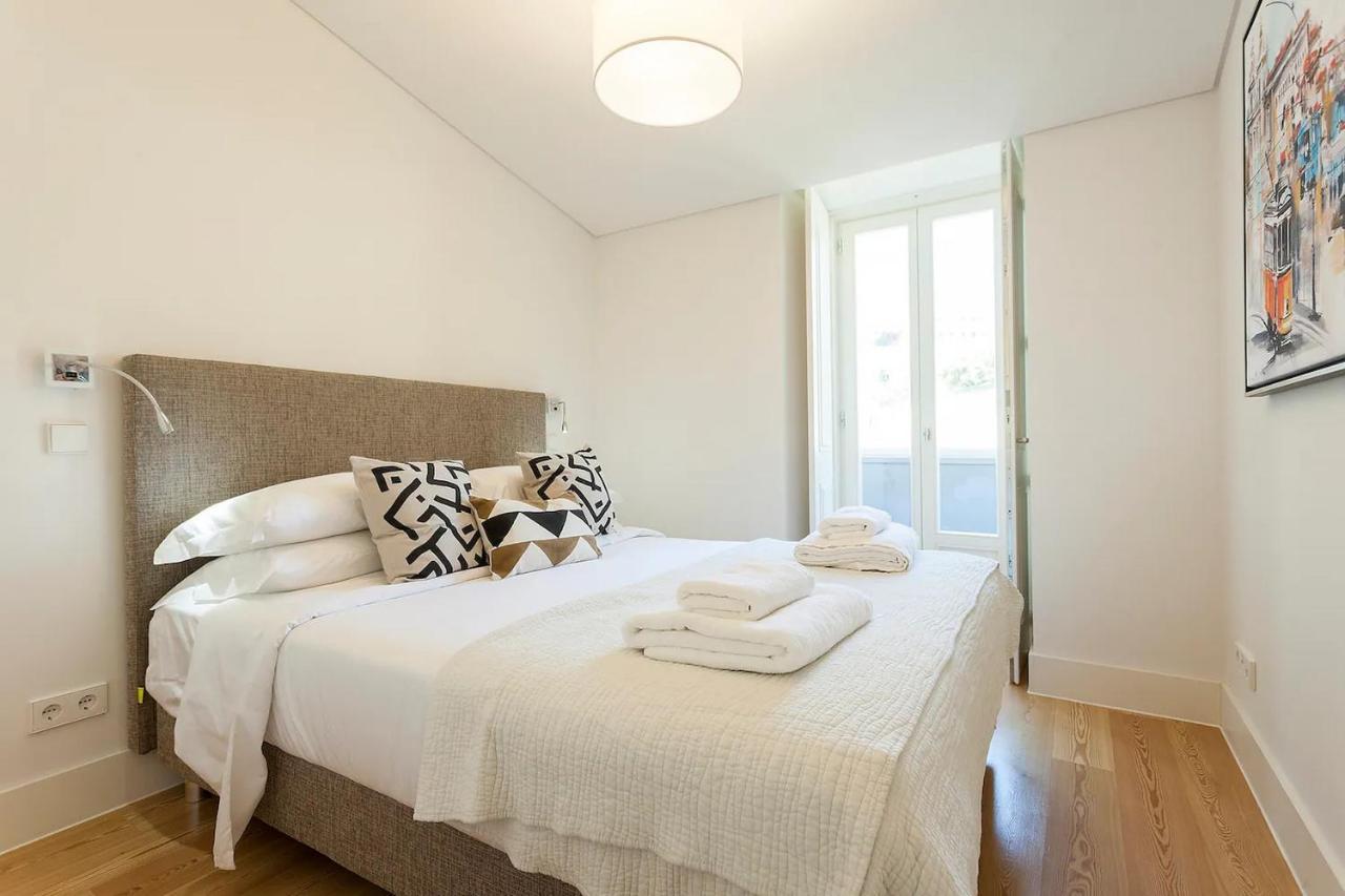 Flh Mouraria Art Apartment With Pool Lisbon Luaran gambar