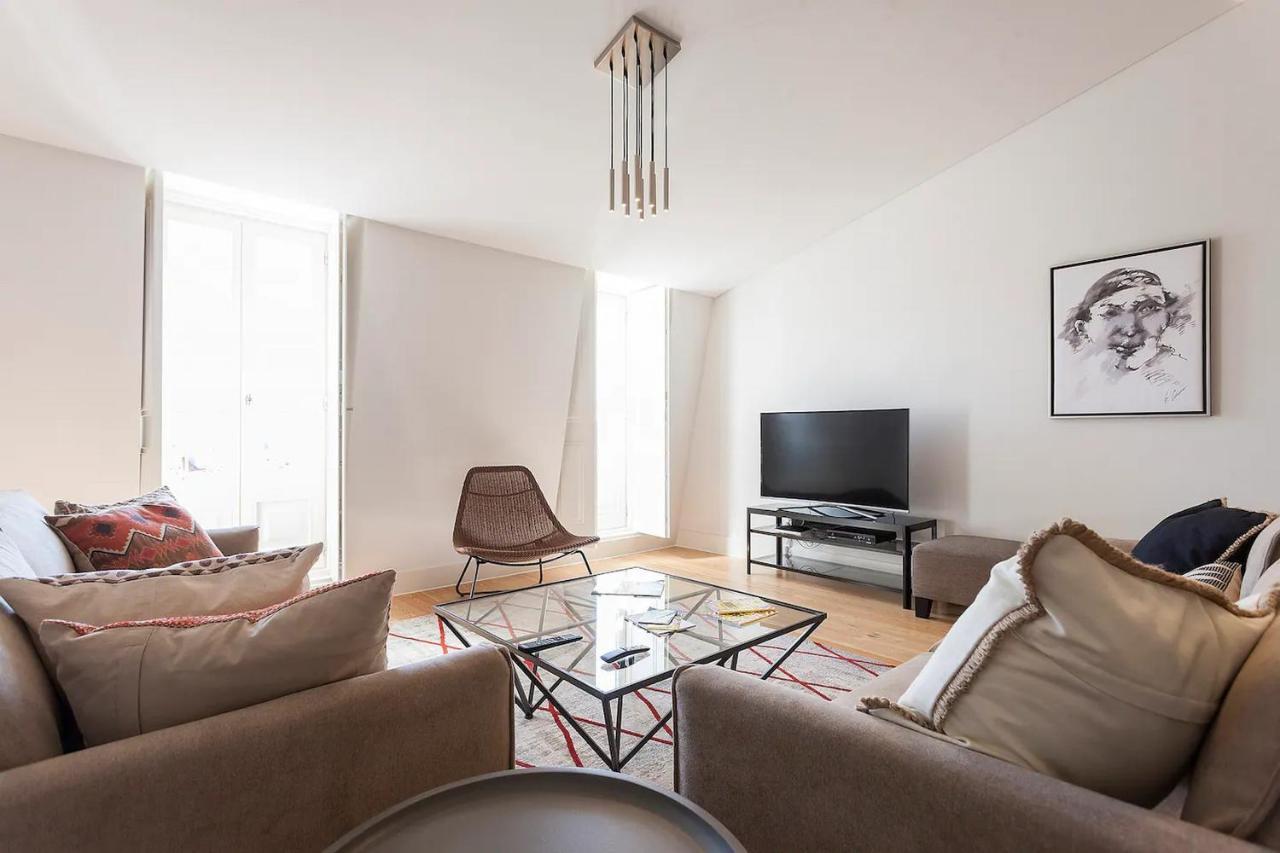 Flh Mouraria Art Apartment With Pool Lisbon Luaran gambar