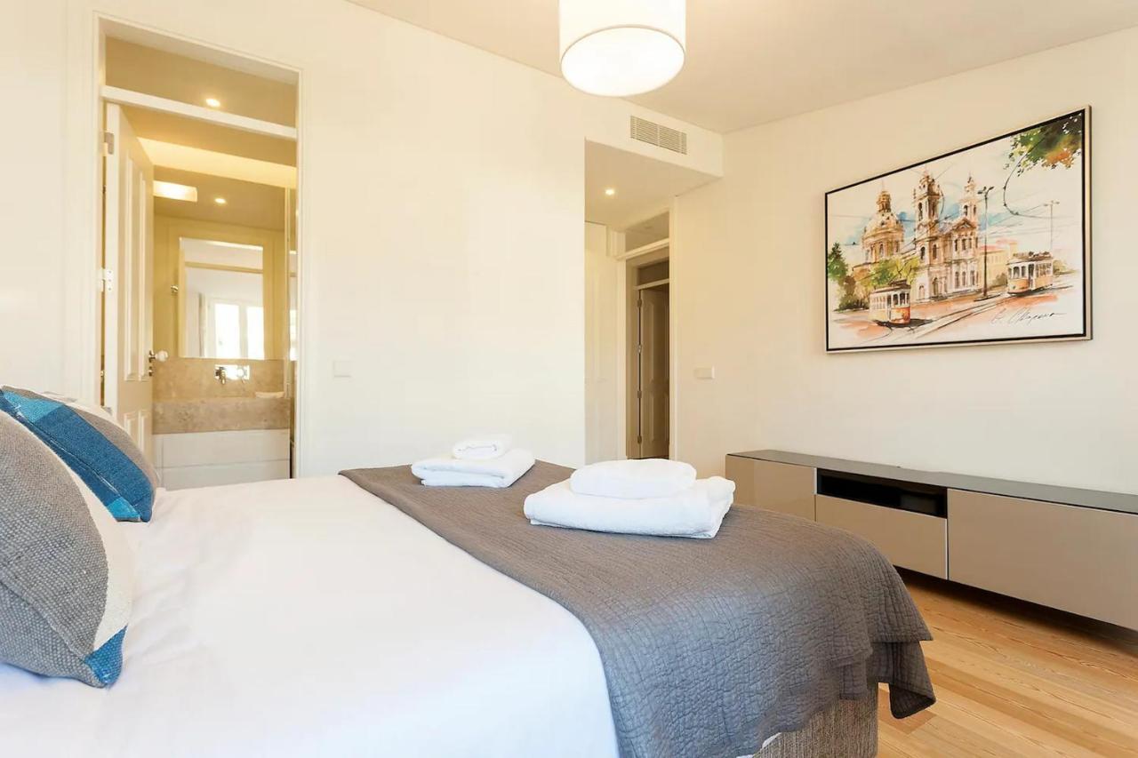 Flh Mouraria Art Apartment With Pool Lisbon Luaran gambar
